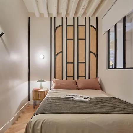 Apartment Coru - 3 A Halles *