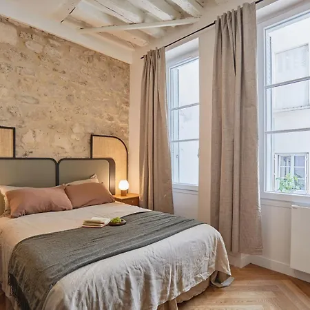 Apartment Coru - 3 A Halles Paris